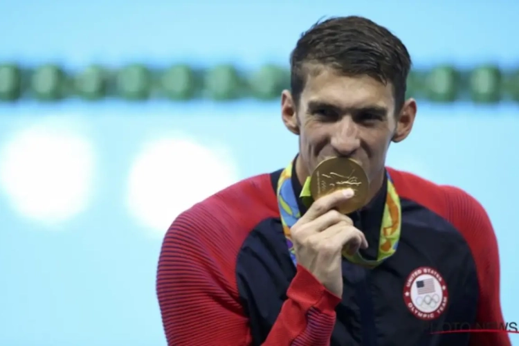 Phelps is voor de vierde Spelen op rij de sterkste op de 200 meter wissel
